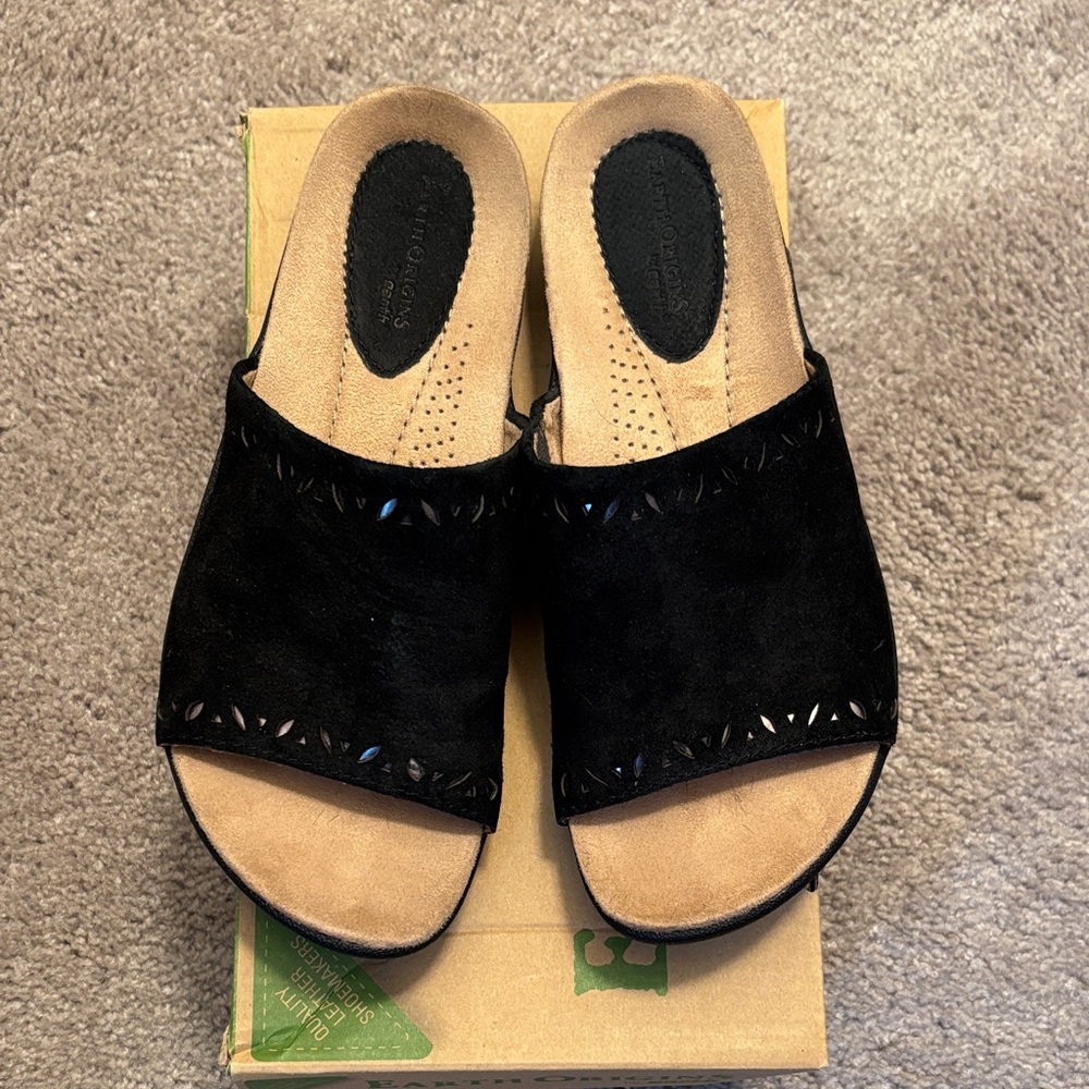 Earth Origins Black Slip-On Women's Shoes